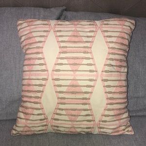Decorative pillow